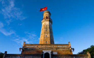 Tạp chí Du lịch Wanderlust Tips | 5 cột cờ thiêng liêng nhất Việt Nam