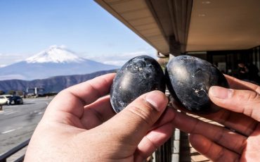 Tạp chí Du lịch Wanderlust Tips | Trứng “bóng đêm” tại Owakudani, Hakone
