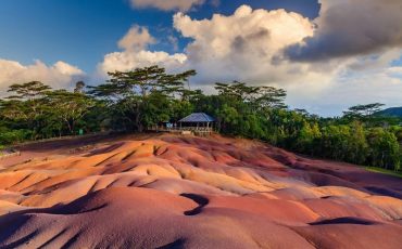 Tạp chí Du lịch Wanderlust Tips | Seven Coloured Earth: Vùng đất 7 màu diệu kỳ