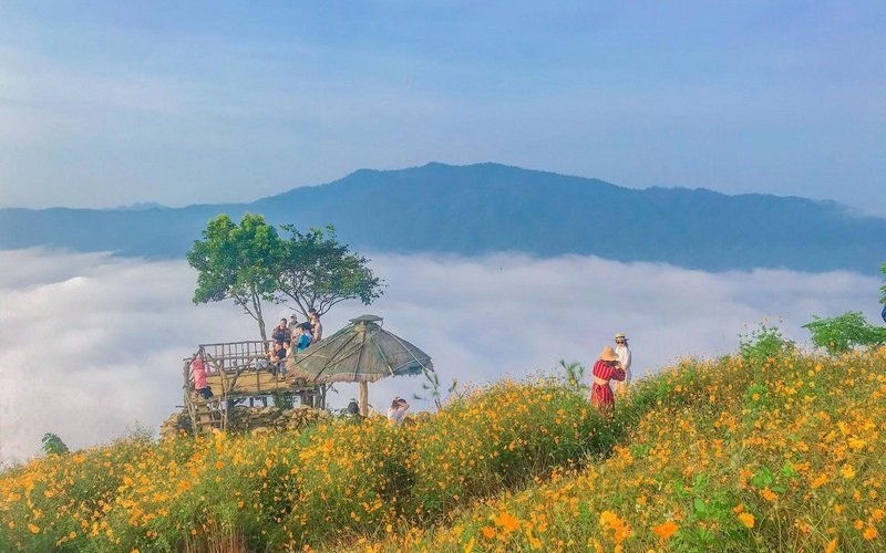 Tới Hang Kia – Pà Cò lạc giữa biển mây cuồn cuộn