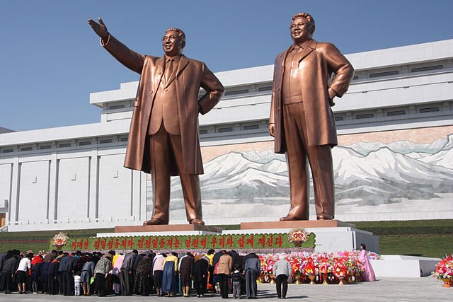 640px The statues of Kim Il Sung and Kim Jong Il on Mansu Hill in Pyongyang april 2012 2