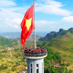 cot co lung cu ha giang 2 1