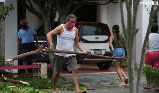 Bão Grace đổ bộ gây ảnh hưởng tới khách du lịch tại Mexico 7 Bão Grace đổ bộ ở Mexico gây ra những trận mưa lớn tại Puebla, Veracruz và San Luis Potosi đã mưa liên tục trong cuối tuần qua và đầu tuần này.