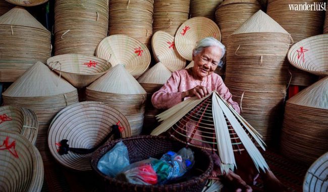 Nghiêng vành nón lá nơi làng nghề truyền thống 5 Nghiêng vành nón lá nơi làng nghề truyền thống - Wanderlust Tips
