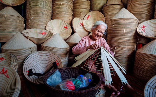 Nghiêng vành nón lá nơi làng nghề truyền thống 5 1 2