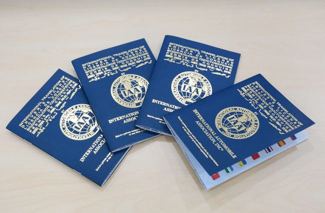 Kinh nghiệm thuê xe tự lái khi du lịch nước ngoài 7 Kinh nghiệm thuê xe tự lái khi du lịch nước ngoài - Wanderlust Tips