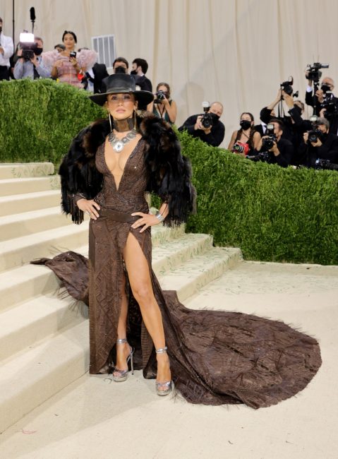 MET GALA 2021: Bữa tiệc thời trang lớn nhất hành tinh ngày trở lại 23 gettyimages 1340142848 1631585860962686268842
