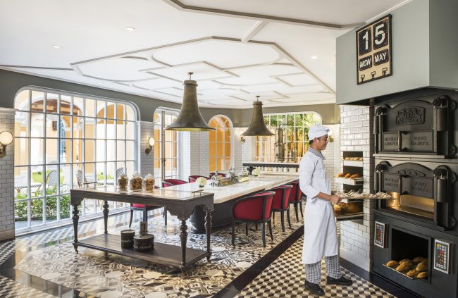 Dầu bếp Pizza Pizza Chef JW Marriott Phu Quoc