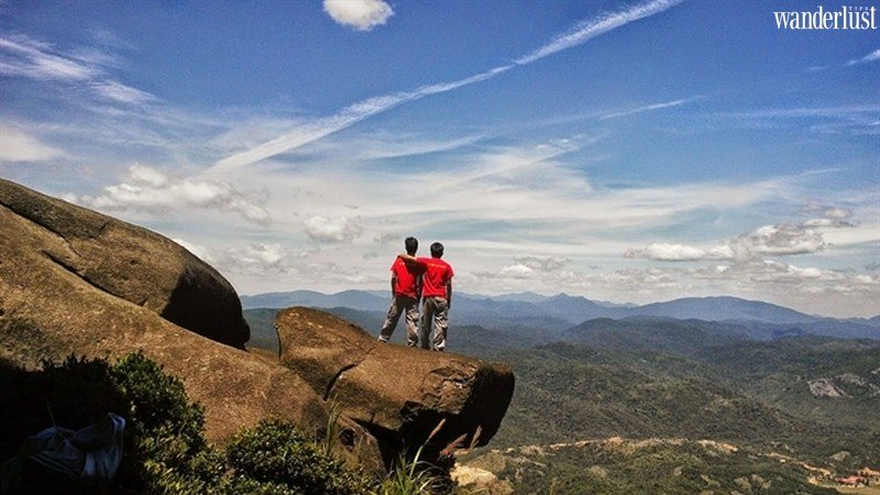 Tạp chí du lịch Wanderlust Tips | Chinh phục núi Đá Bia ở Phú Yên
