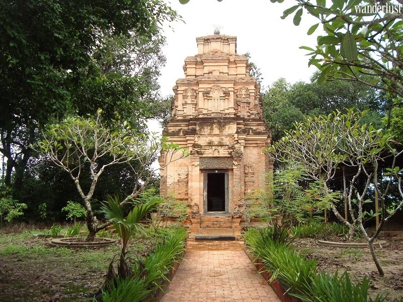 Tạp chí du lịch Wanderlust Tips | Lạc vào Tây Ninh: Khám phá khu du lịch Núi Bà Đen