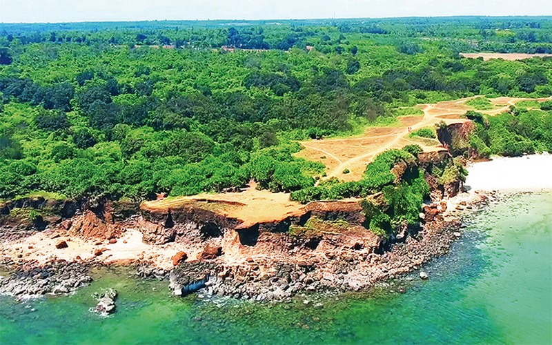 Biển Mũi Trèo: Hòn ngọc của tỉnh Quảng Trị Biển Mũi Trèo: Hòn ngọc của tỉnh Quảng Trị