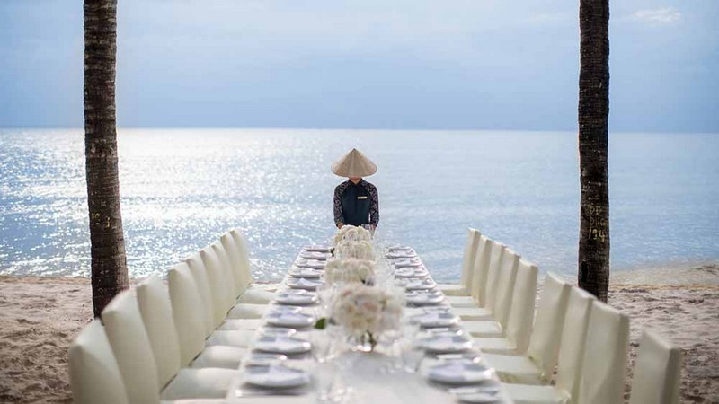 Tạp chí du lịch Wanderlust Tips | Tiệc cưới nhỏ xinh: Khi điều lãng mạn khẽ khàng lên tiếng