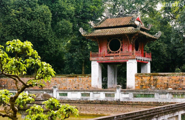 6 địa điểm chụp Áo dài chuẩn mood Hà Nội xưa 16 Wanderlust Tips - 6 địa điểm chụp ảnh Áo dài đẹp “nên thơ” tại Hà Nội