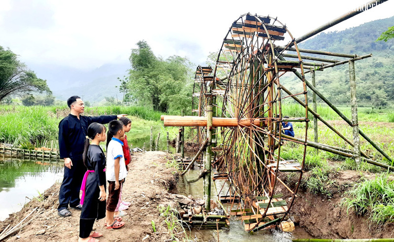 Hong thai dep diu dang mua hoa le trang 32