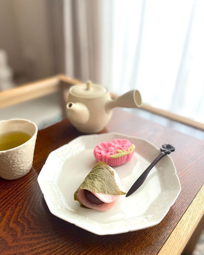 Những món đồ ngọt hấp dẫn từ hoa anh đào 13 nhung mon do ngot hap dan tu hoa anh dao thuc qua xuan cua xu phu tang 11