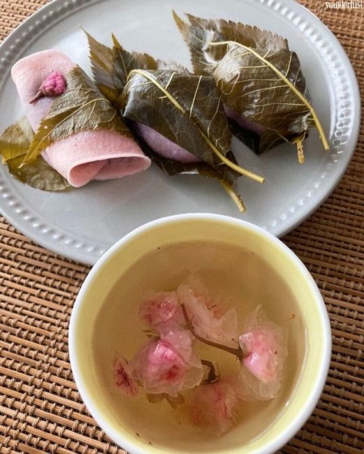 Những món đồ ngọt hấp dẫn từ hoa anh đào 14 nhung mon do ngot hap dan tu hoa anh dao thuc qua xuan cua xu phu tang 15