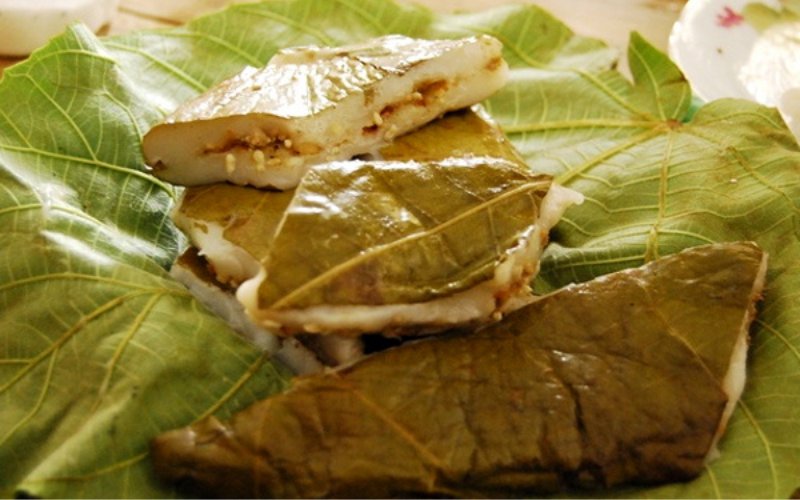 Bánh nếp nhân trứng kiến, hương vị dẻo bùi nhớ mãi không quên