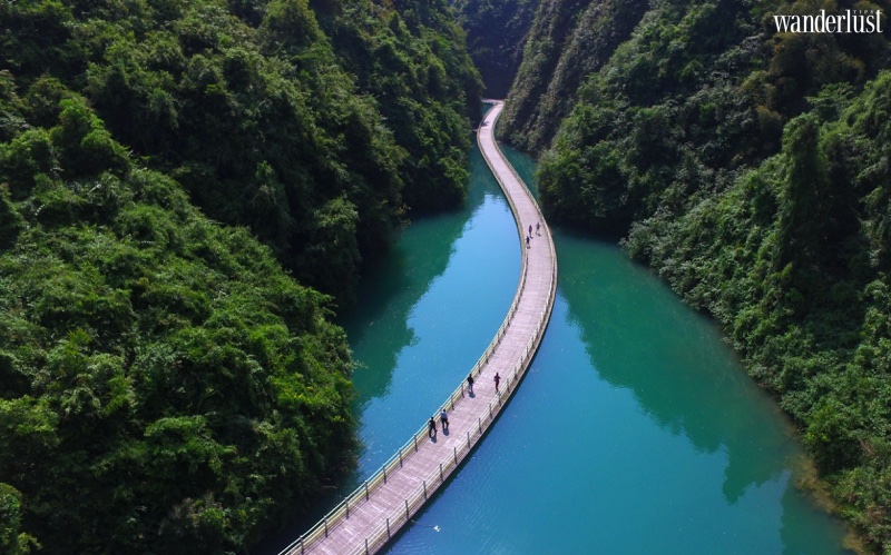 Chiêm ngưỡng con đường đi trên sông độc đáo tại Hồ Bắc | Wanderlust Tips