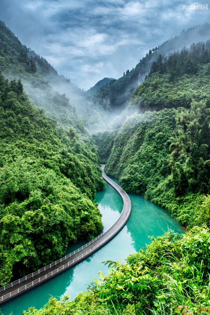 Chiêm ngưỡng con đường đi trên sông độc đáo tại Hồ Bắc | Wanderlust Tips