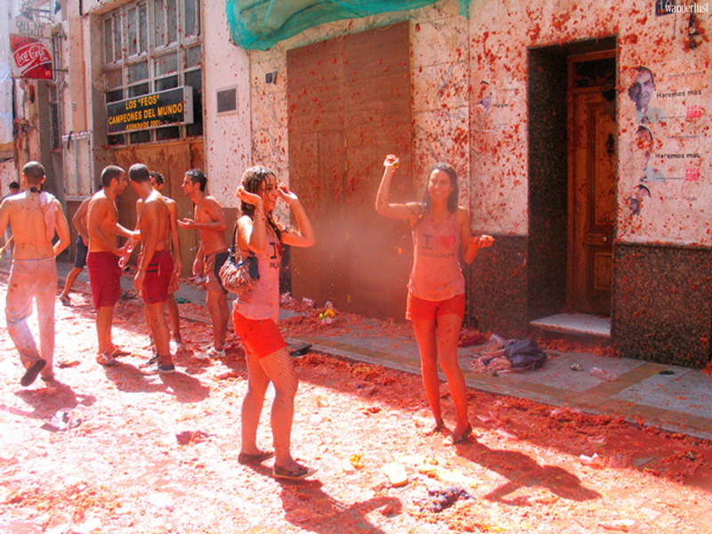 La Tomatina, độc đáo lễ hội ném cà chua Tây Ban Nha | Wanderlust Tips