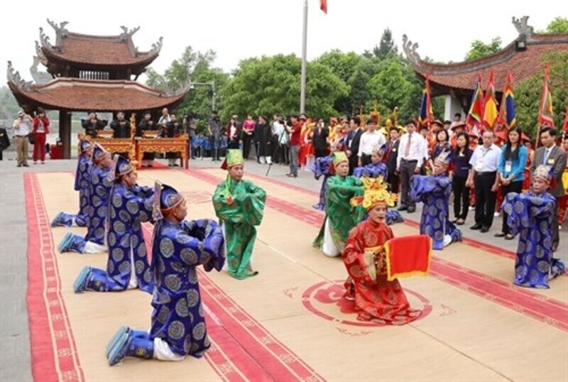 Le hoi den hung net dep van hoa tam linh nguoi viet 11