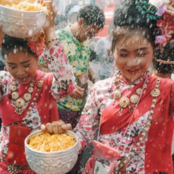 Đặc sắc lễ hội Songkran Thái Lan | Wanderlust Tips