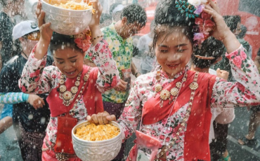 Đặc sắc lễ hội Songkran Thái Lan | Wanderlust Tips