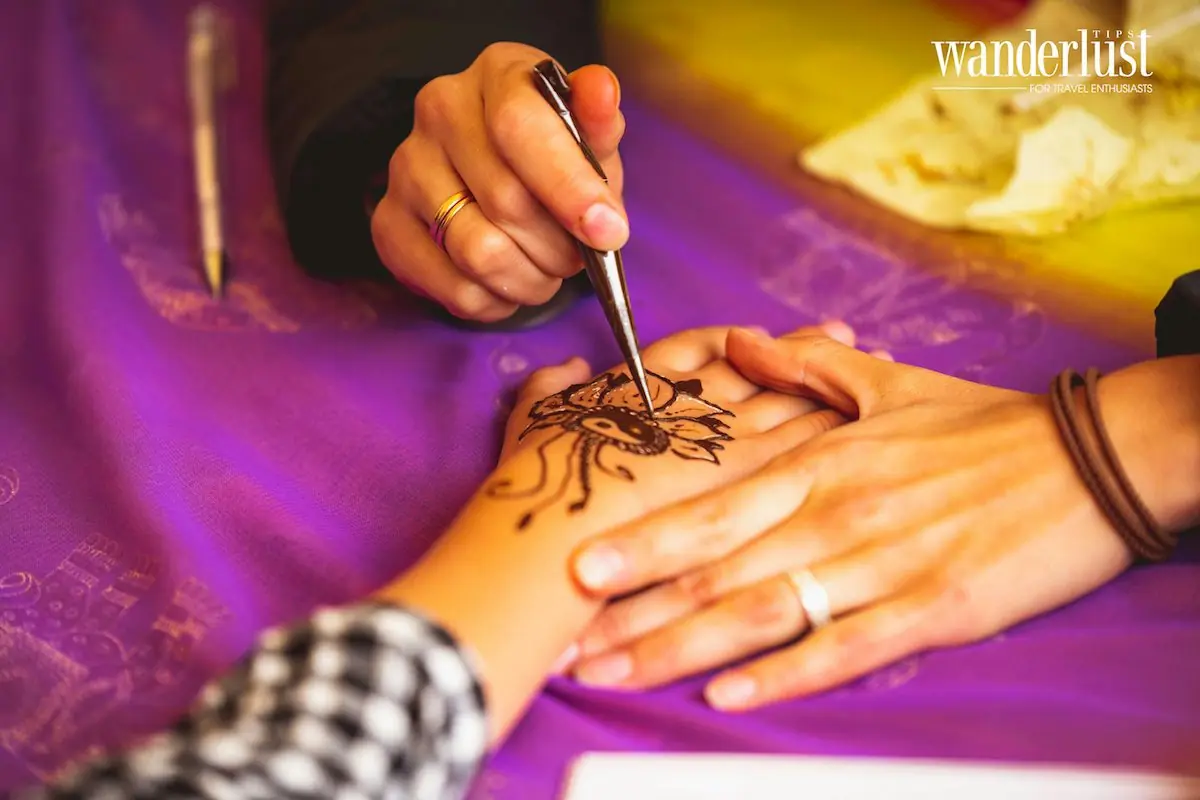 Henna: Nghệ thuật vẽ hình đặc trưng của văn hóa Ấn Độ 6 henna-nghe-thuat-ve-hinh-dac-trung-cua-An-Do