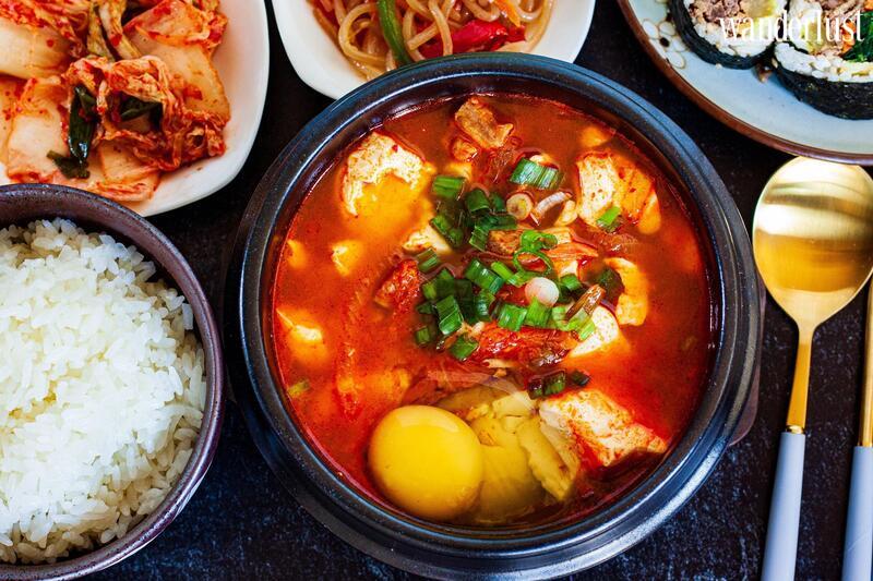 Súp đậu phụ kho Soondubu Jiggae hấp dẫn 5 Súp đậu phụ kho Soondubu Jiggae hấp dẫn | Wanderlust Tips