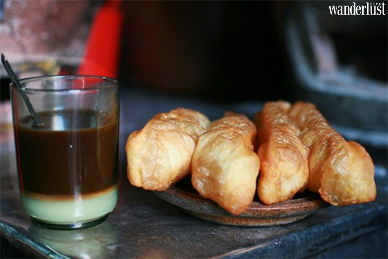 Cà phê vợt – văn hóa cà phê độc đáo của Sài Gòn 12 Cà phê vợt nét văn hóa cà phê bị lãng quên  | Wanderlust Tips