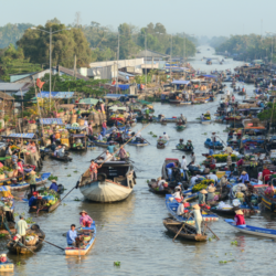 lang nghe truyen thong mien tay cover