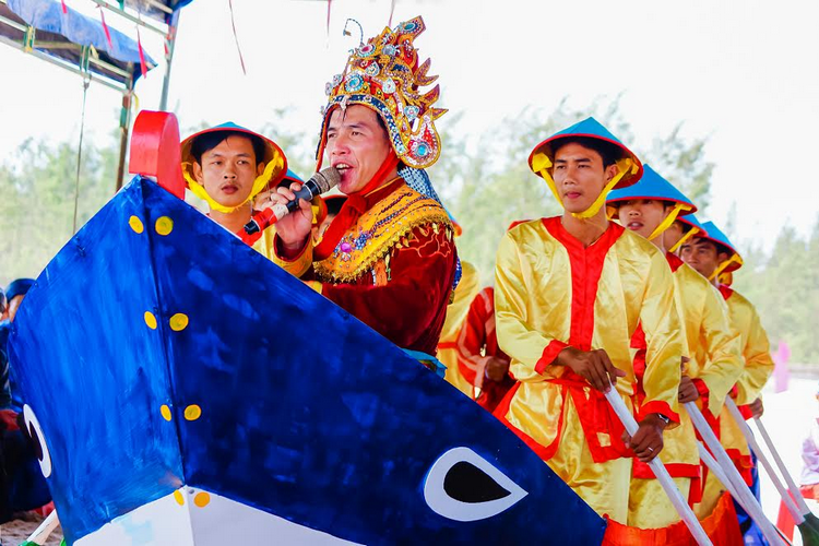 Lễ hội Nghinh Ông: di sản trăm năm của người dân biển Việt Nam