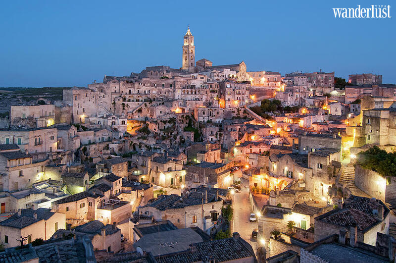 Bên trong những ngôi nhà hang động