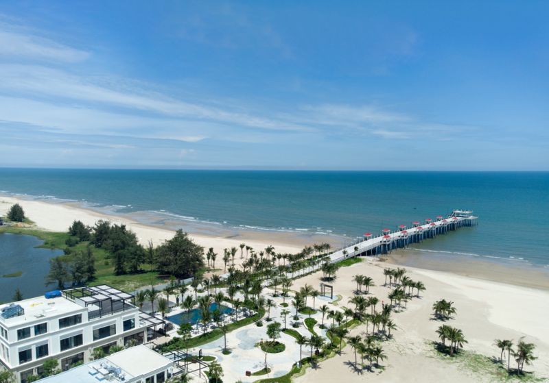 Hamptons Plaza - Mảnh ghép độc đáo giúp tăng sức bật du lịch Hồ Tràm | Wanderlust Tips 