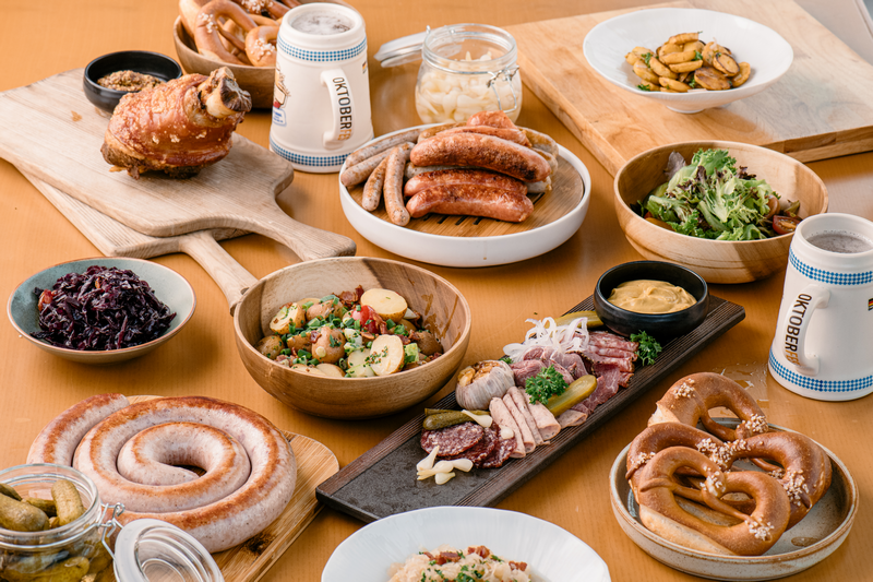 Oktoberfest Vietnam 2022: Tưng bừng tuần lễ văn hóa Đức tại TPHCM và Hà Nội 8 Oktoberfest Vietnam 2022: Tưng bừng tuần lễ ẩm thực và văn hóa Đức tại TPHCM và Hà Nội | Wanderlust Tips