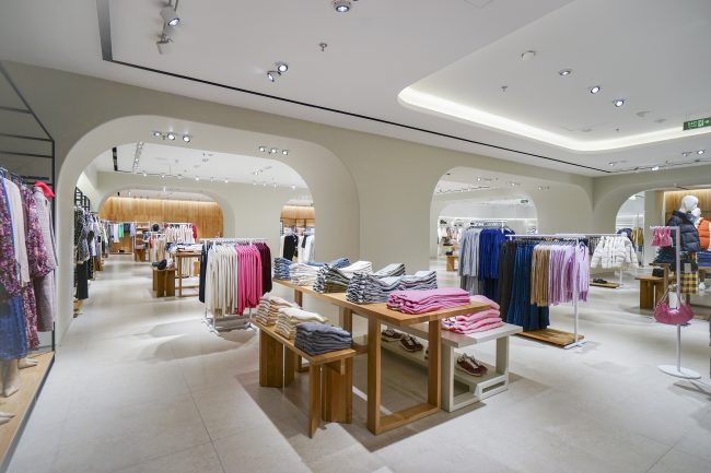 MANGO tái định vị thương hiệu với concept "giấc mơ Địa Trung Hải" cùng cửa hàng Flagship đầu tiên tại Việt Nam và Đông Nam Á