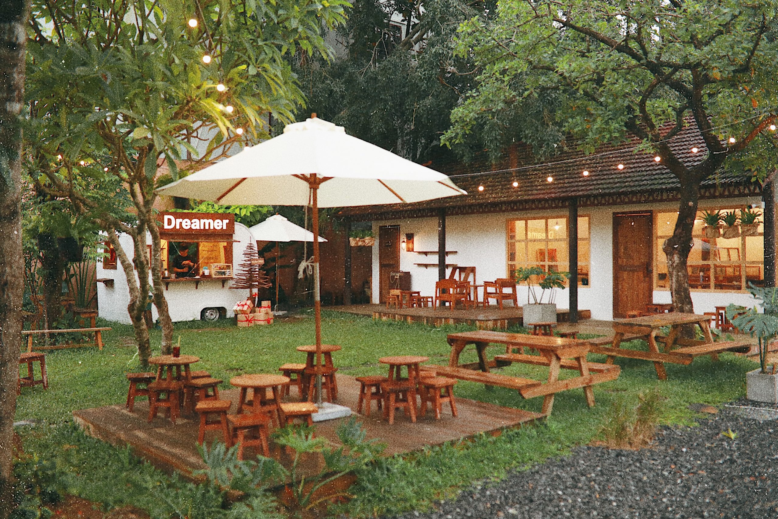 Thỏa sức check-in với những địa điểm tham quan hot nhất Đà Nẵng 10 Thoa suc check in voi nhung dia diem tham quan hot nhat Da Nang 6 1