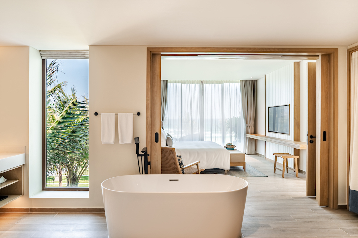 1. Net dep binh yen cua The Ocean Resort Quy Nhon Thien duong nghi duong ven bien mien Trung