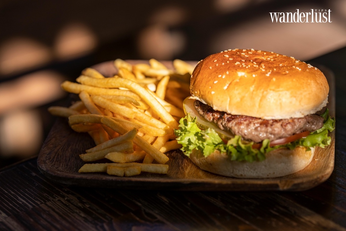 Burger Bieu Tuong Am Thuc My Voi Vo Van Bien Tau Va Cuoc Dua Tim Kiem Su Hoan Hao 1