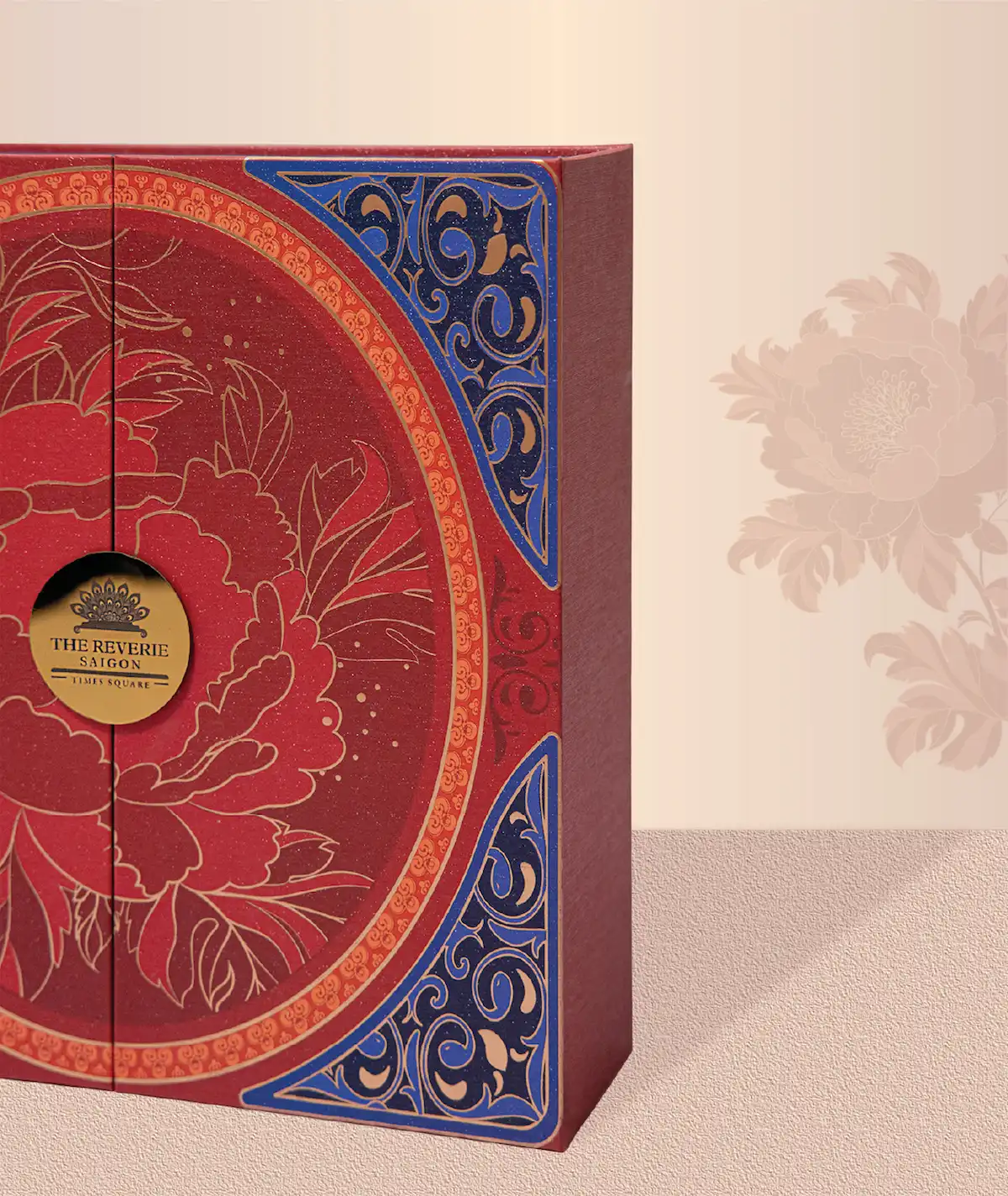 The Reverie Saigon ra mắt bộ sưu tập bánh Trung Thu 2025 lấy cảm hứng từ vẻ đẹp của Đóa Mẫu Đơn 7 hop-banh-trung-thu-The-Reverie-Saigon-sang-trong