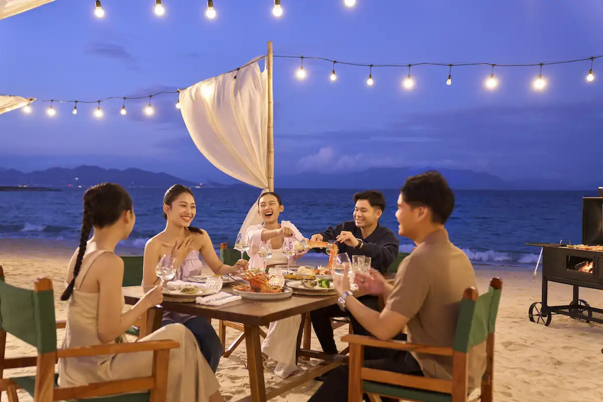 Nha Trang Marriott Resort Spa Chao don doi ngu bep tai nang 4
