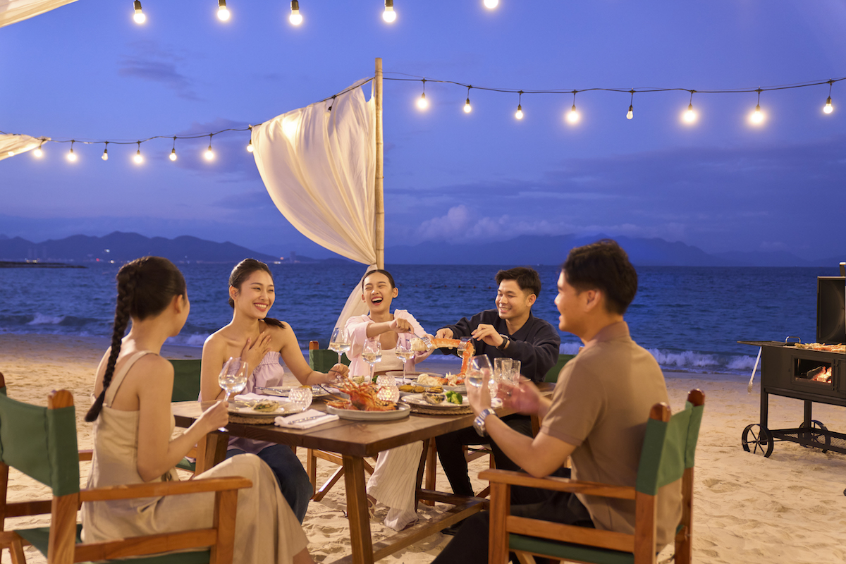 Nha Trang Marriott Resort Spa Chao don doi ngu bep tai nang