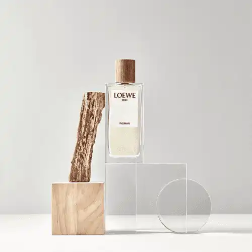 loewe-perfum-chan-dung-noi-tam-duoc-ve-bang-huong-sac